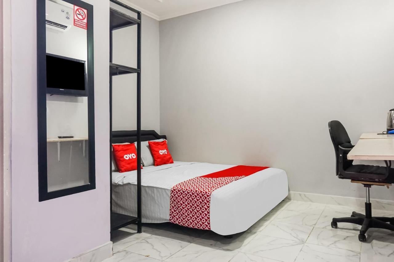 Collection O 91131 New V1 Hotel Jakarta Eksteriør bilde